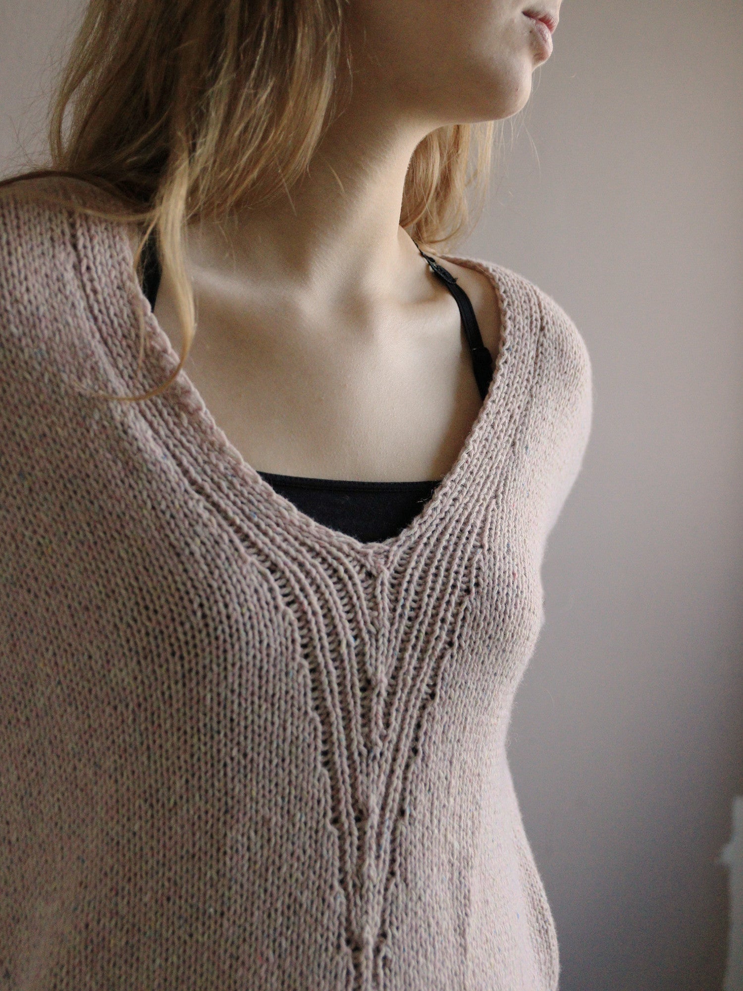 V Neck Sweater, Women's Knitting Pattern